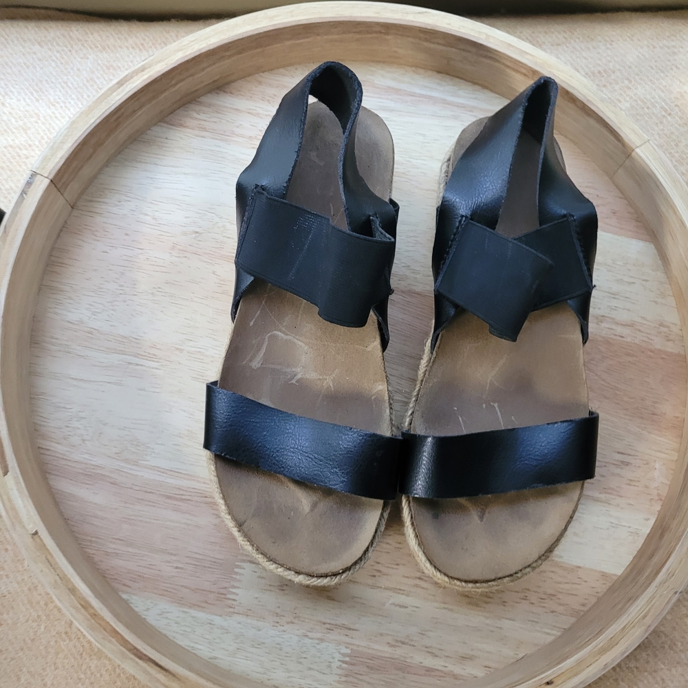Black Leather Wide-Strap Women's Sandals